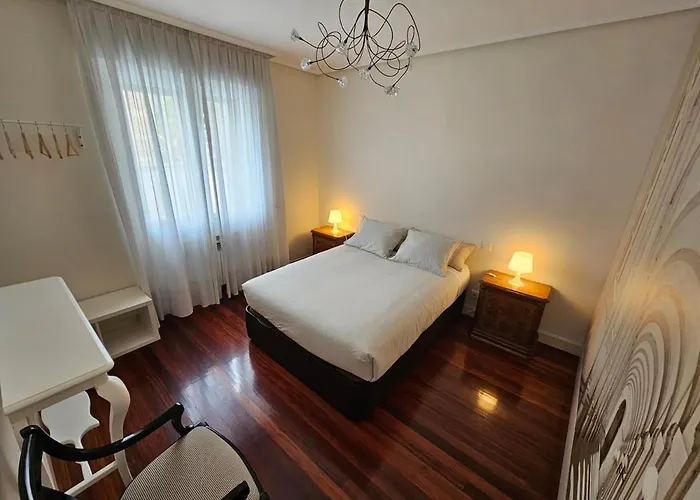 Appartement Bright In Parque Etxebarria With Parking Bilbao