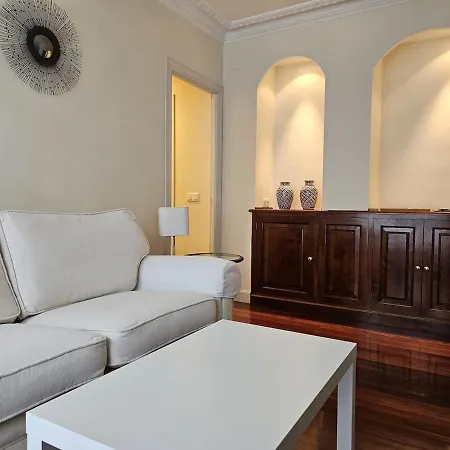 Apartament Bright In Parque Etxebarria With Parking